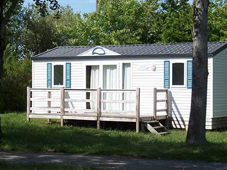 Mobile home O'Phéa 784 with 2 bedrooms at the Ker-Lay campsite by the sea